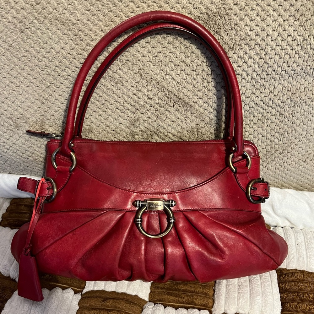 Salvatore Ferragamo Red Leather Shoulder Bag